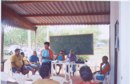 Dir. No encerramento do curso de Bordado 